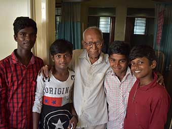 Children Parliament Group visit to Old Age Home