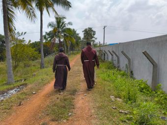 Nesavanam